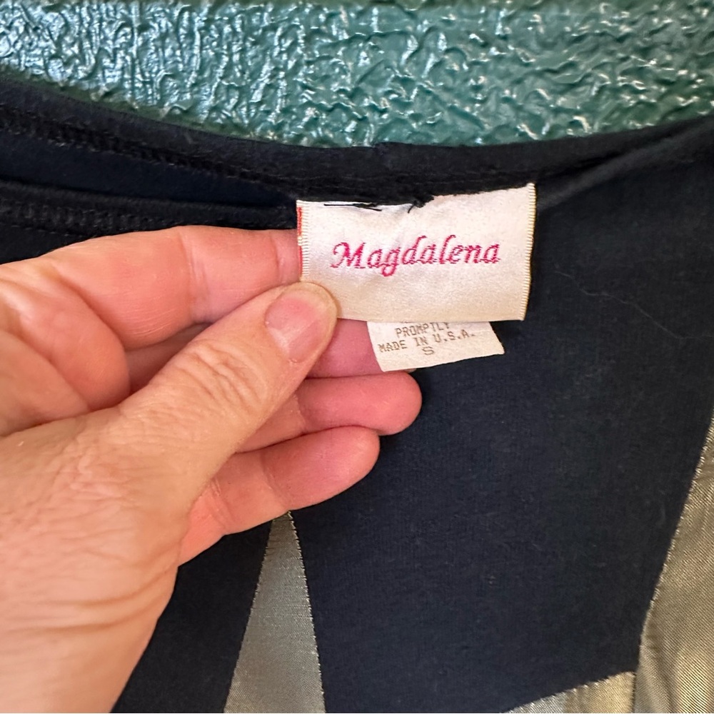 Vintage Magdalena California USA green satin skirt - Picture 5 of 8